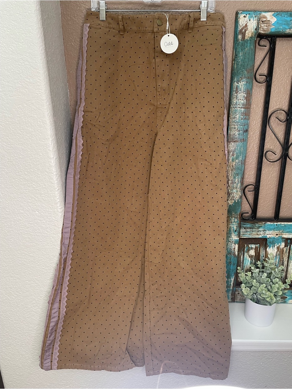 Oddi Wide Leg Polka Dot Pants in Brown with Pink Trim